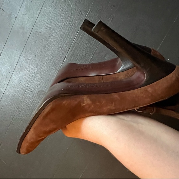Ralph Lauren Purple Label Brown Suede Heel Strap Heels, size 9 - Picture 5 of 6